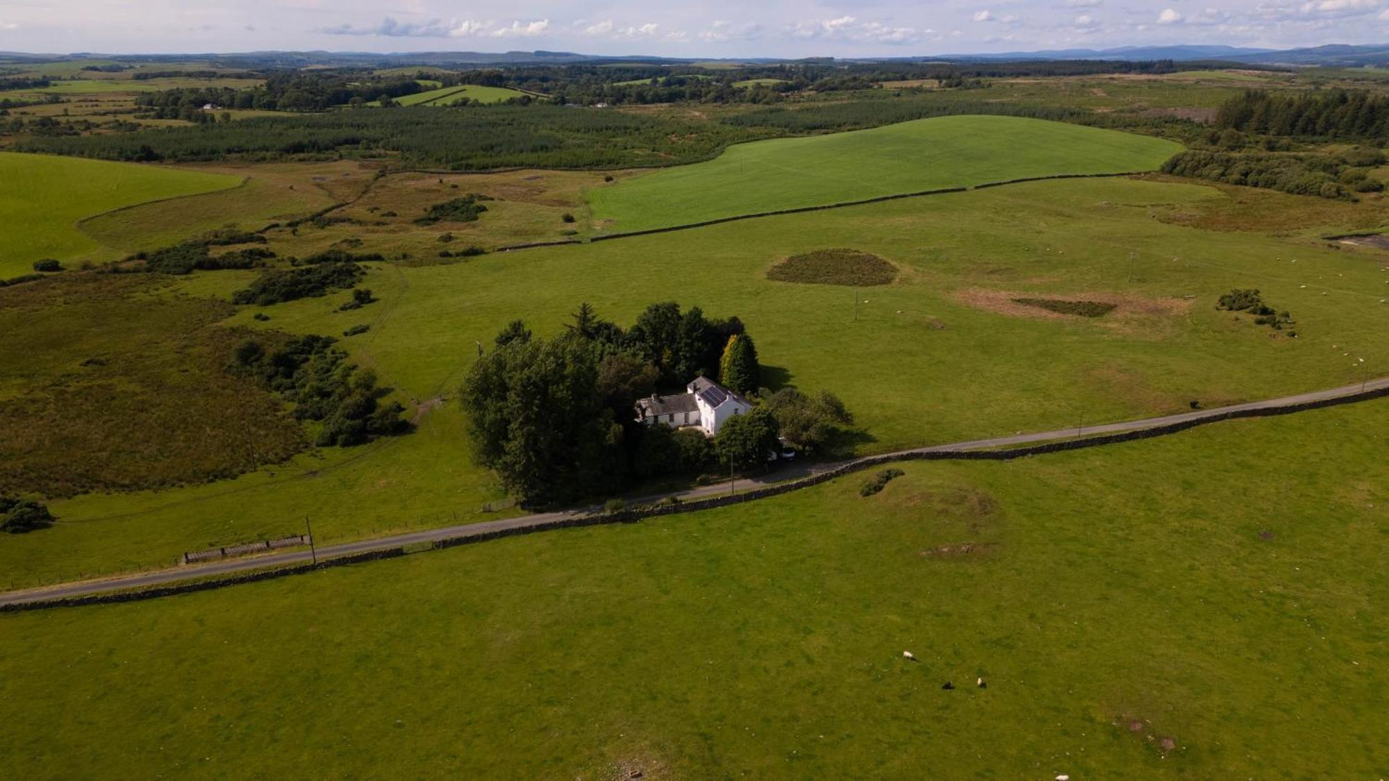 Large Country House With Garden, Outdoor Spa Area & Games Room With Hot Tub And Fire Pit Wigtown Exterior foto